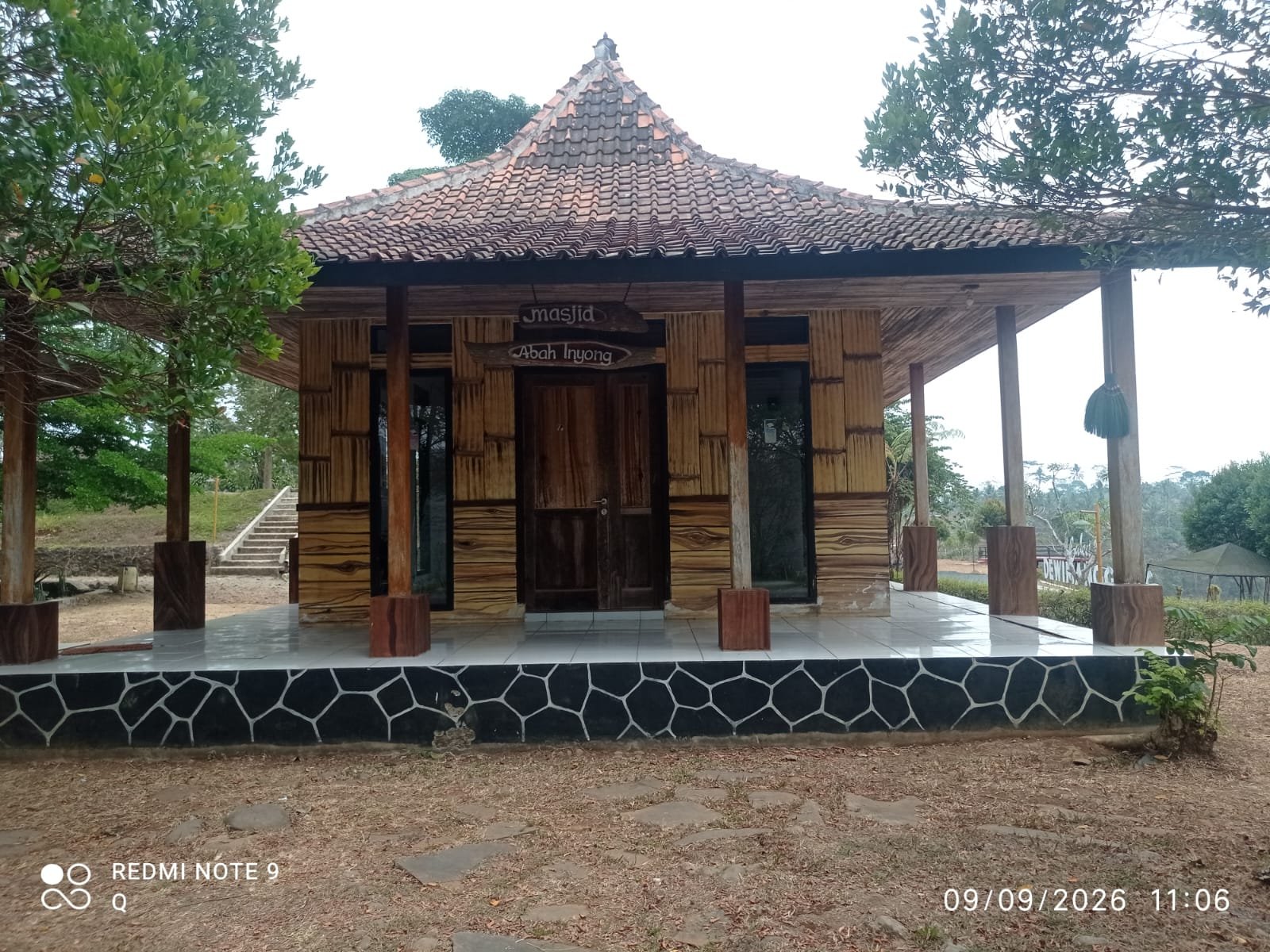 Mushola tampak depan